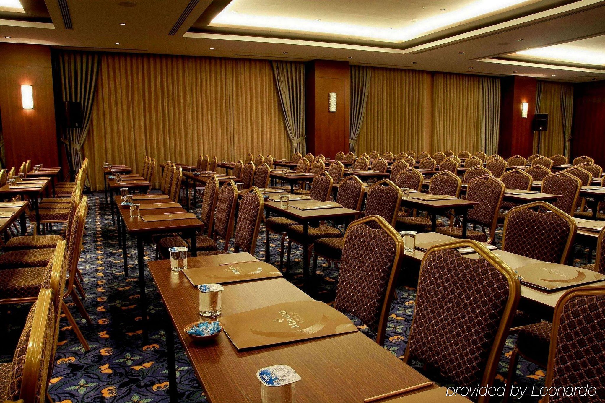 Miracle Istanbul Asia Airport Hotel & Spa Bagian luar foto A typical conference room
